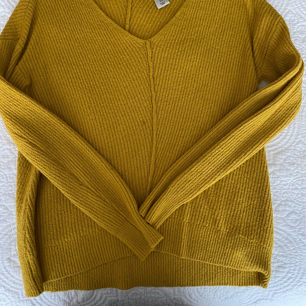 ruby moon yellow sweater - Picture 7 of 8